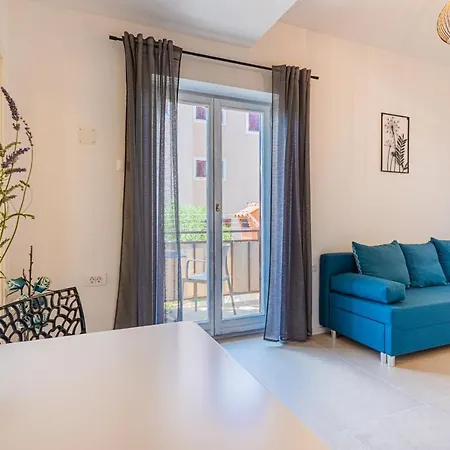 Ivanka شقة كريس